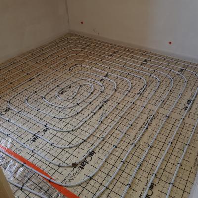 Plancher chauffant à eau